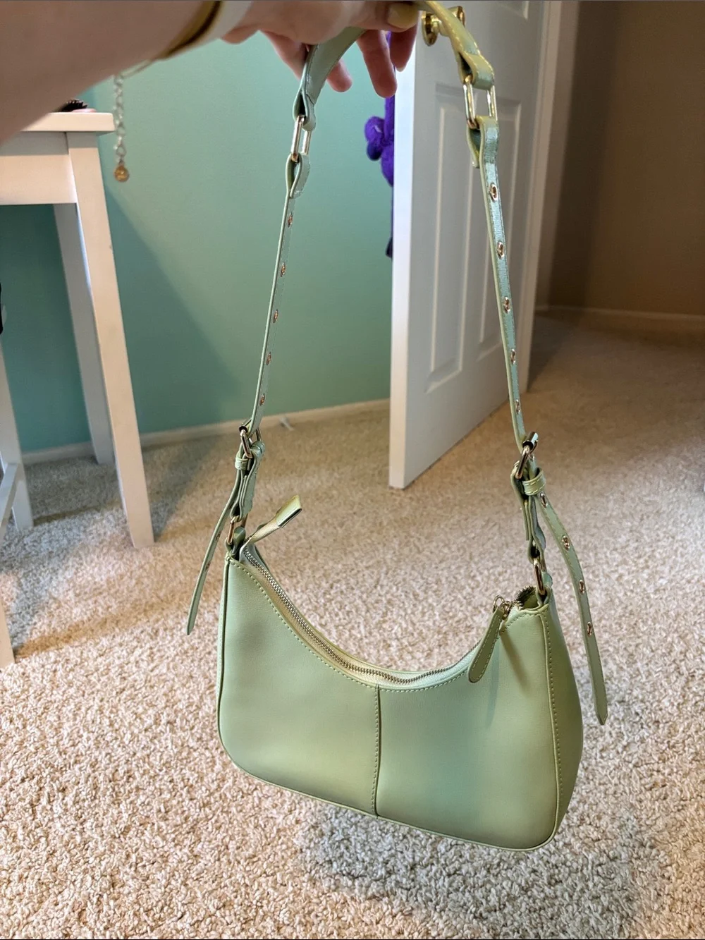 European Núnoo Sage Green Shoulder Bag - Minimal Leather Hobo